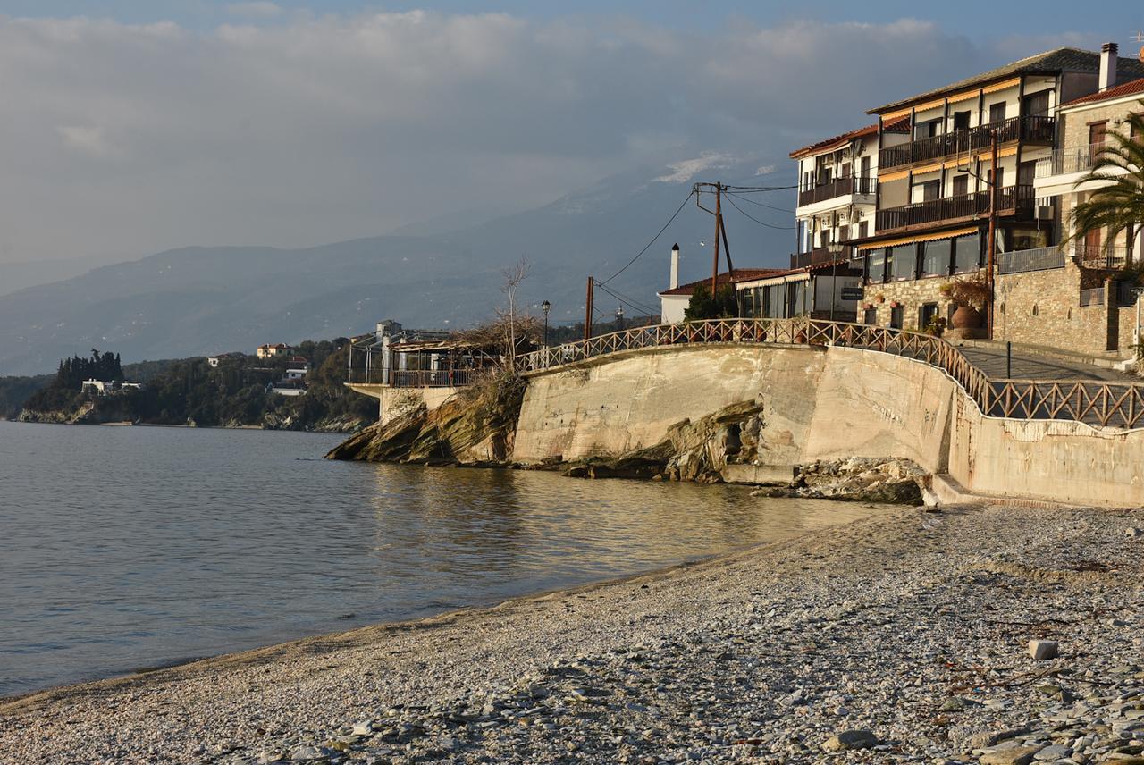 Maistrali Hotel Afissos Exterior photo